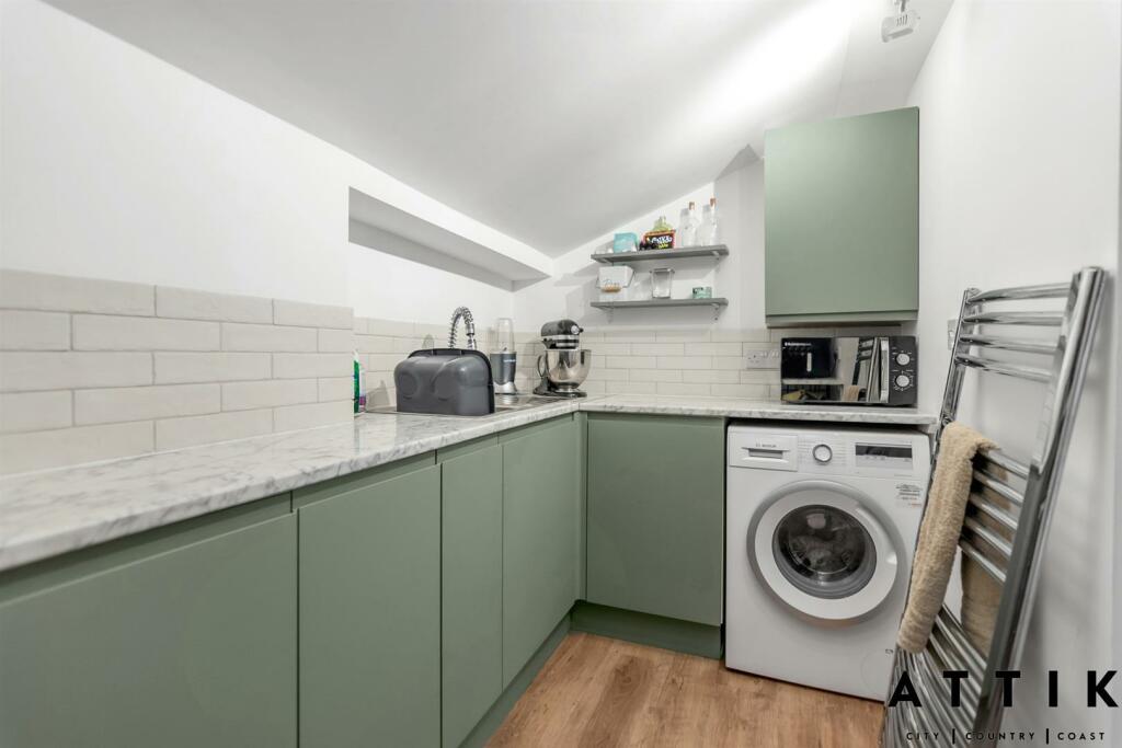 Gable Cottage, Bramfield, IP19 9H (12).jpg