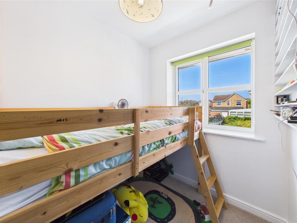 Bedroom: