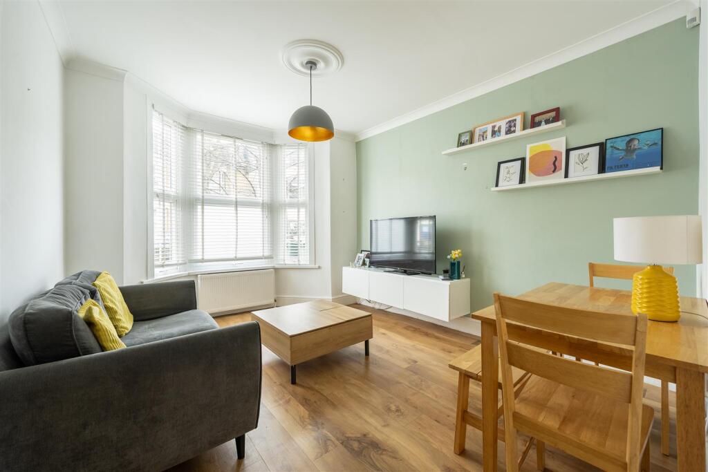 Buckland Road, E10