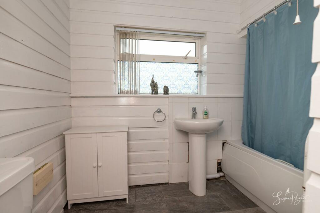 Ground Floor En-Suite