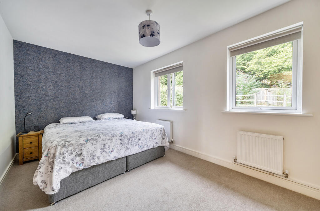 1340810-9-68a6068...