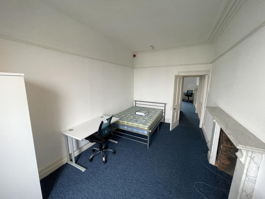 80E3FB3E-ED2A-4009-9ECF-9D34F3D744CD