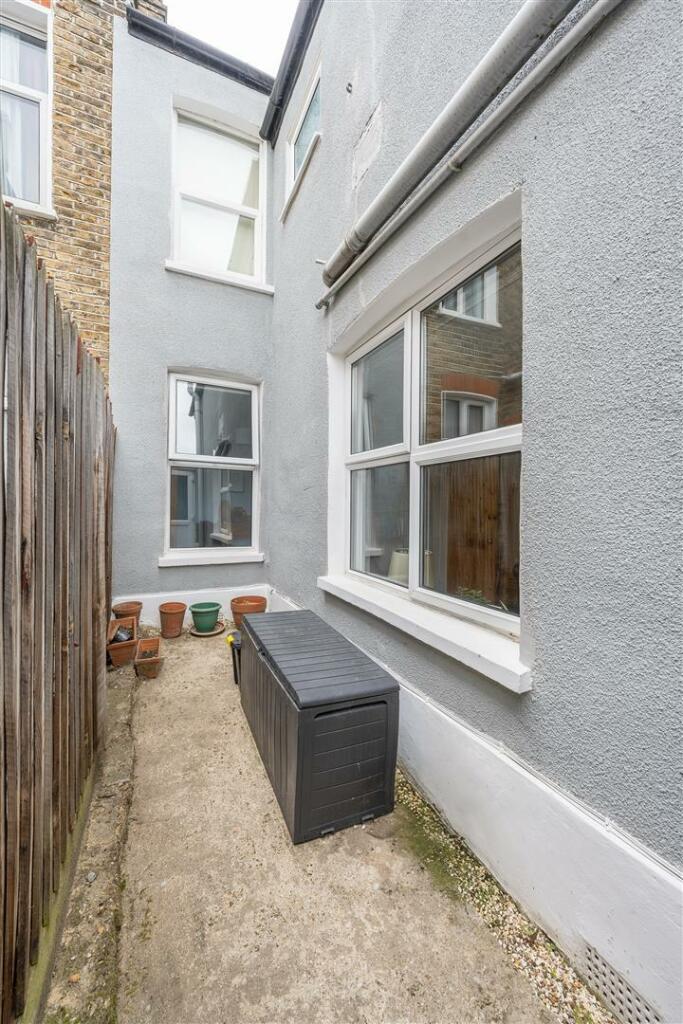 Carnarvon Road