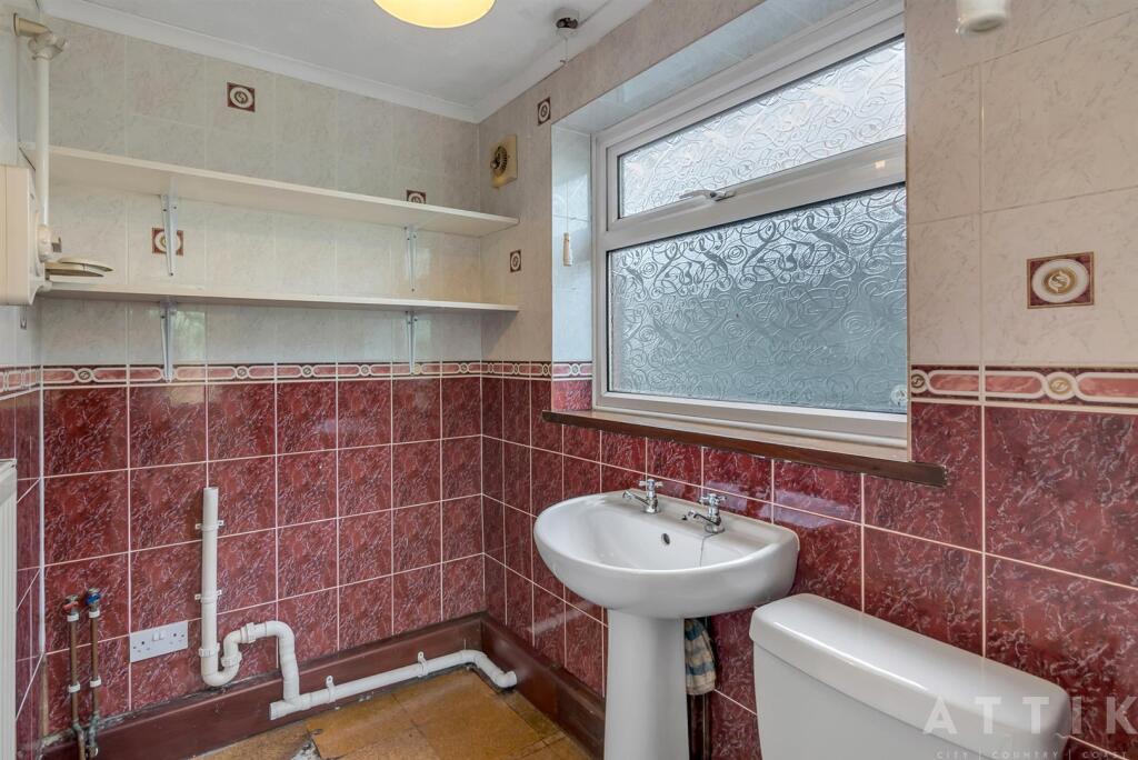 28 Norwich Road Halesworth IP19 8BX (7).jpg