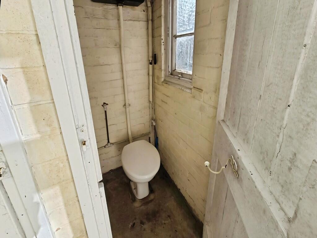 5027a501-Outside ...