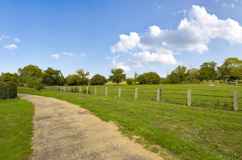 1363475-3-68e7c9a...