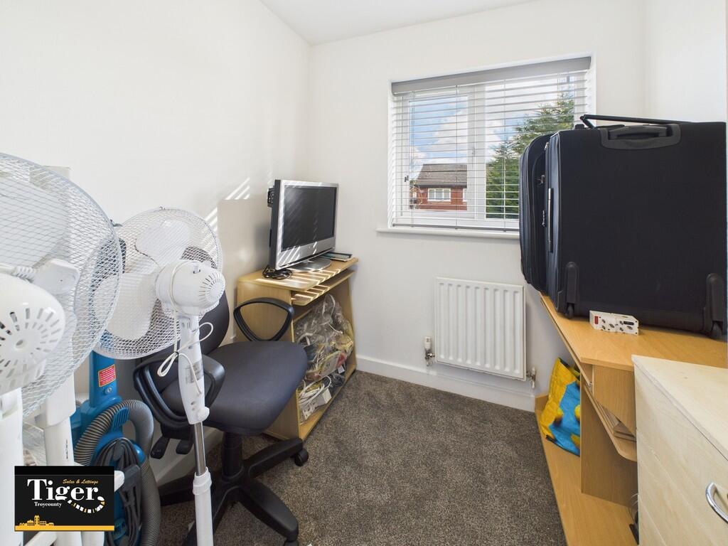 CAM02176G0-PR0495...