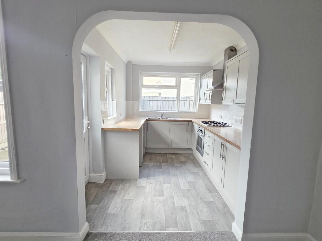 Arch to Kitchen