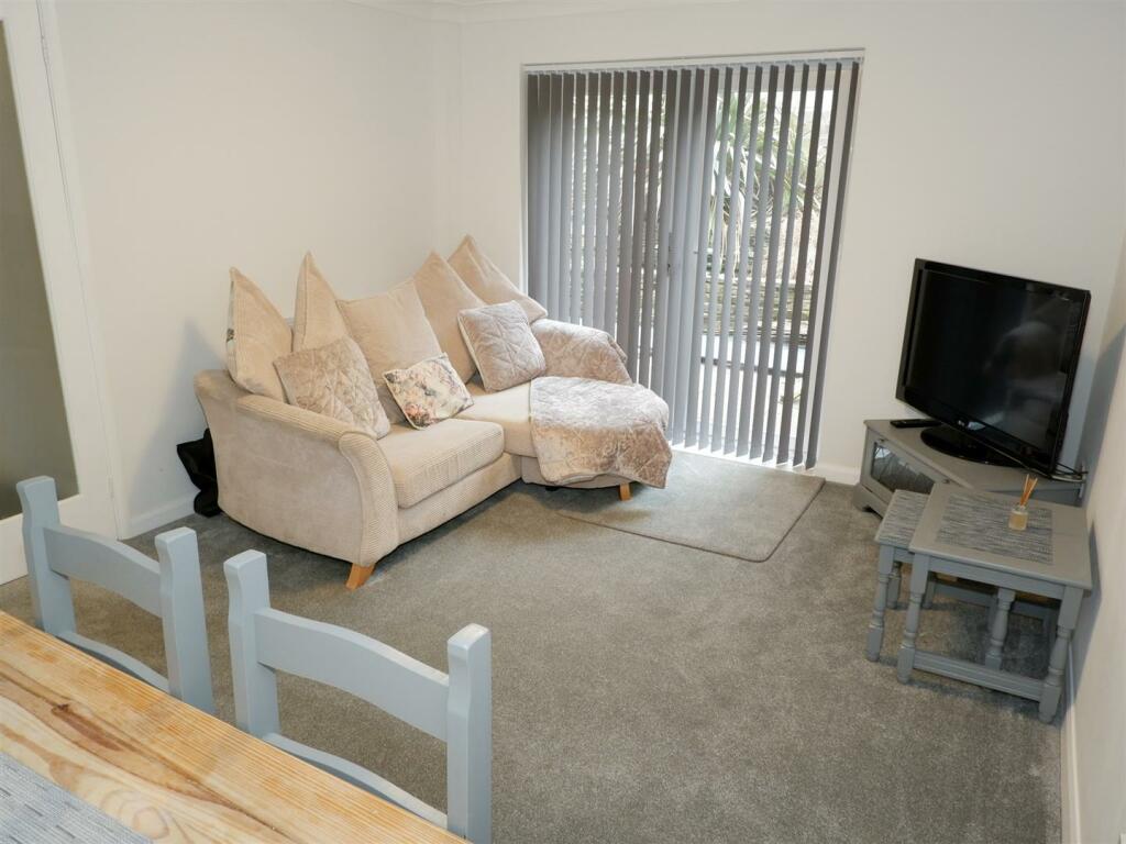 Dining Room/Family Room: