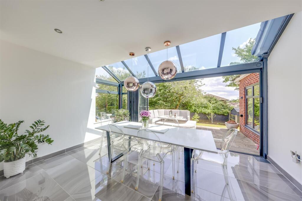 Dining Area with Feature Bi Fold