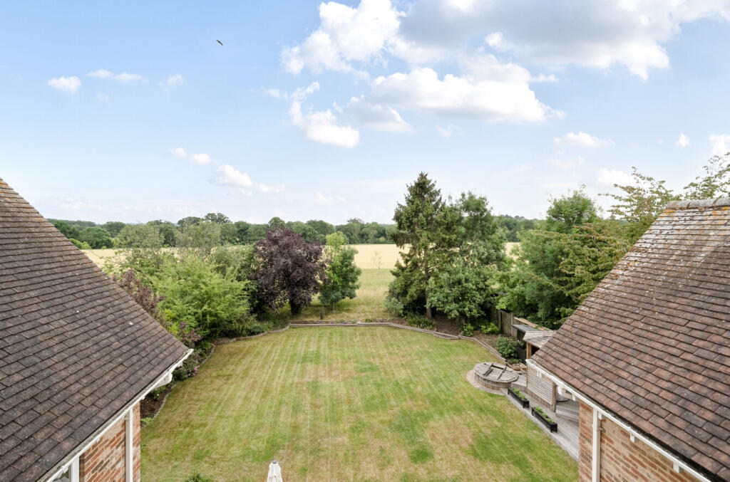 1311349-15-685574...