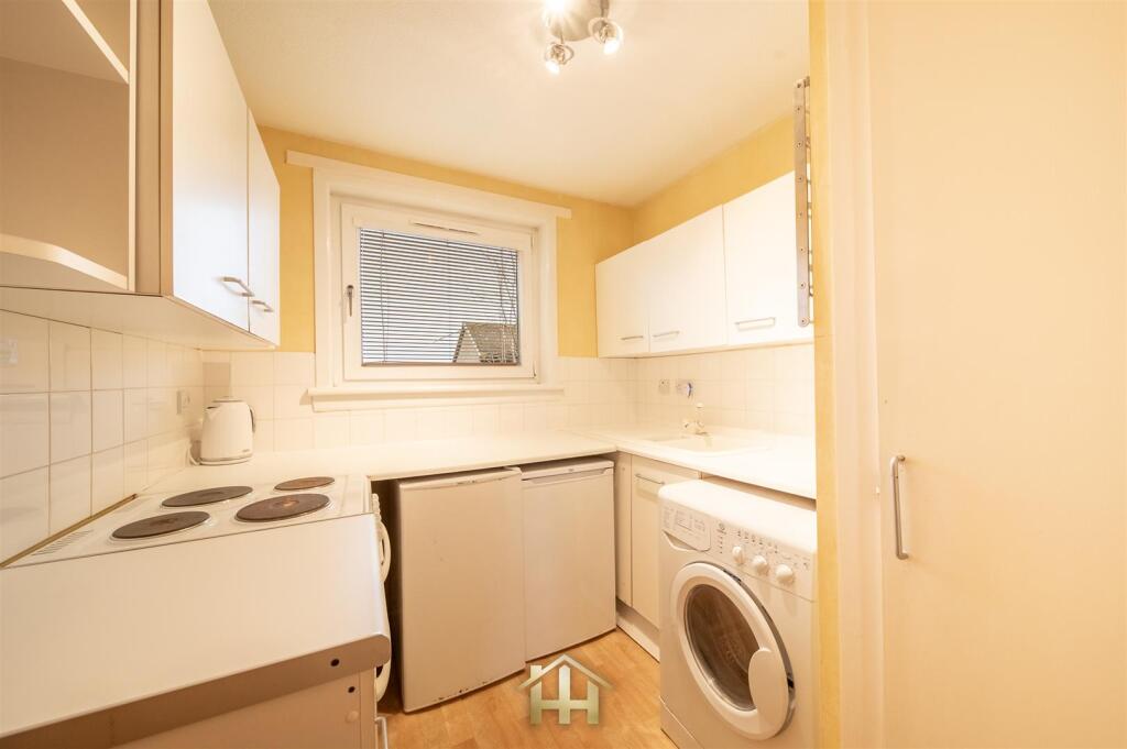 40 BONNYRIGG PL DD4 7DA 190225 EDIT (20 of 28).jpg