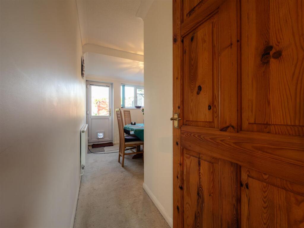 20250402105558 - IMG_5890 - 119 Foxglove avenue IP