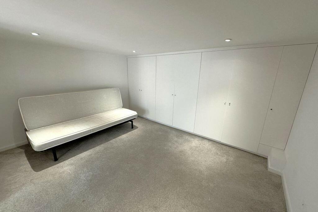 Annex