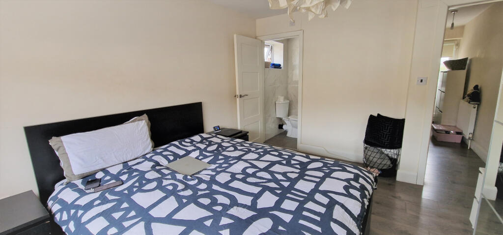 BEDROOM (1)