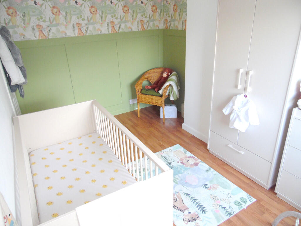 BEDROOM 2