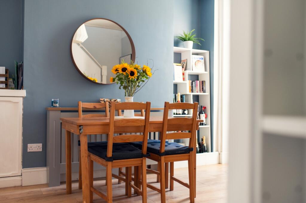 Call 02920_454555 to secure your viewing_21