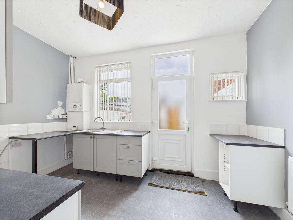 CAM01835G0-PR0195...