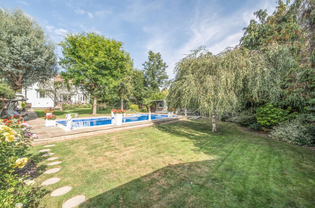 1342634-37-68a645...