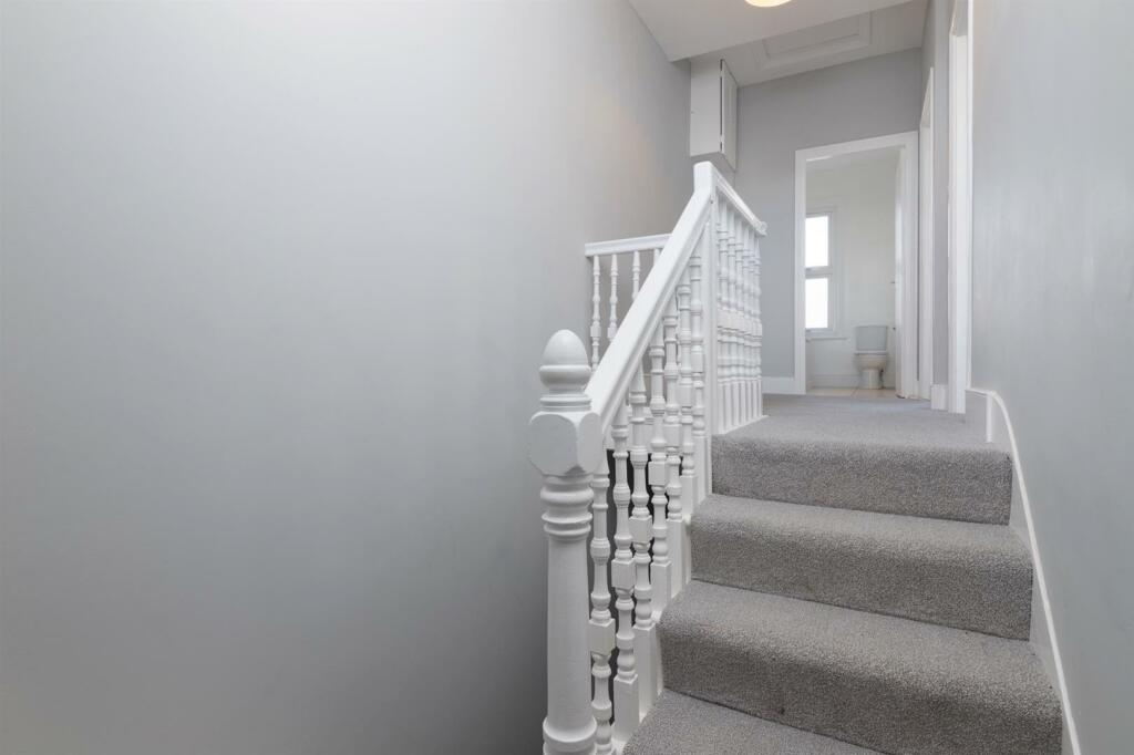 Hallway.jpg