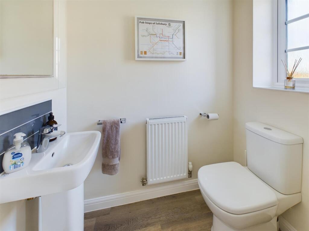 Fitted Guest Cloakroom