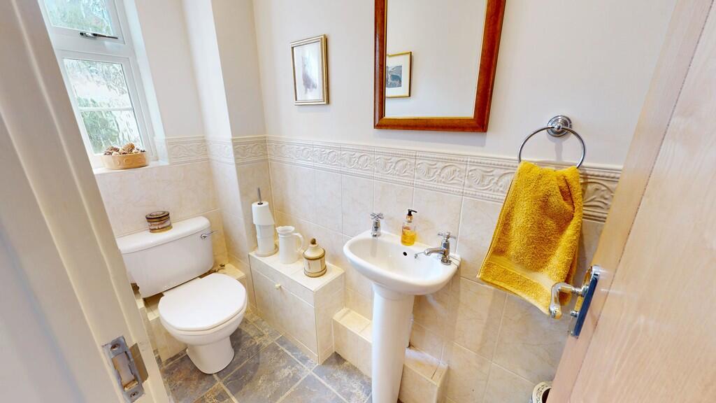 1721-10062025_160...