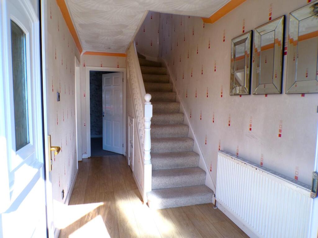 LeicesterRd86hall.JPG