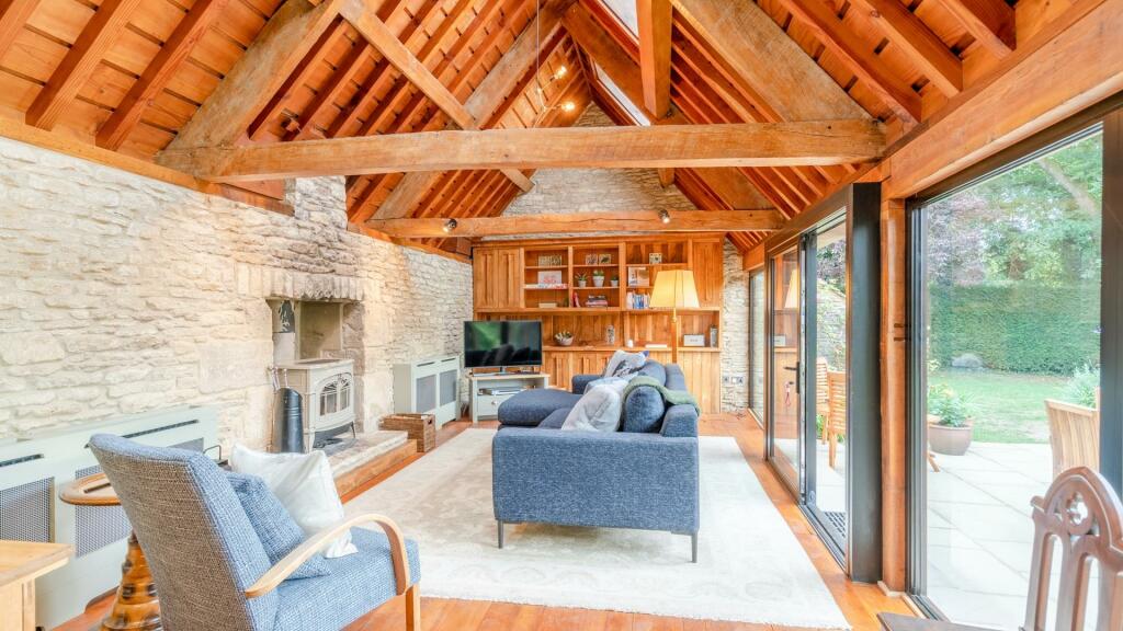 Barns Lee 1080-81.jpg