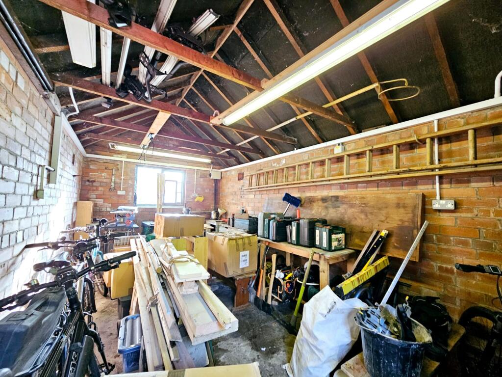 b3f09949-0540-456c-b36a-20929bdf9f0c