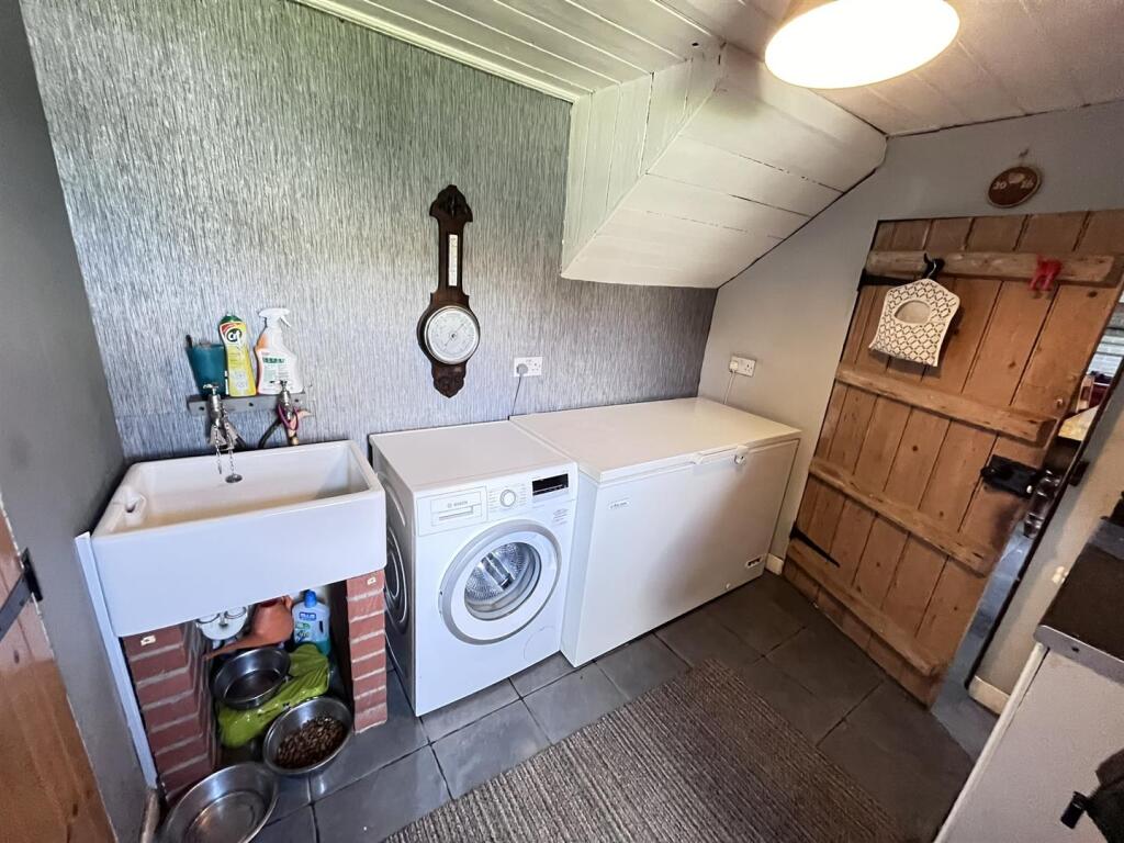 utility room.JPEG
