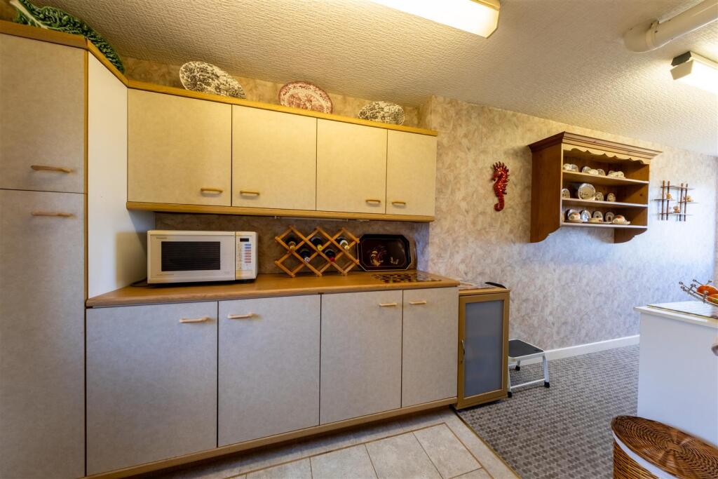 22 Rookery Drive-005.jpg