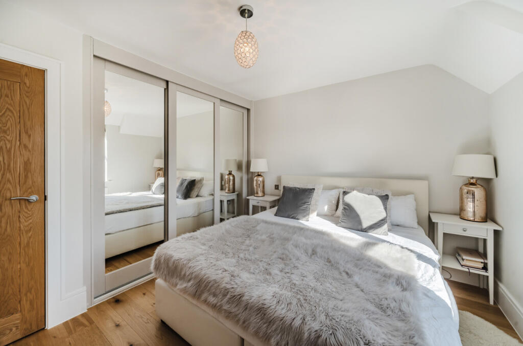 1321753-10-686d63...