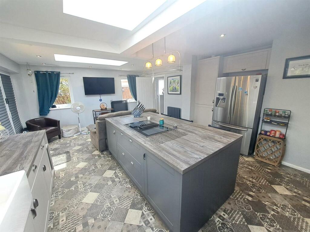 Kitchen/Family Room