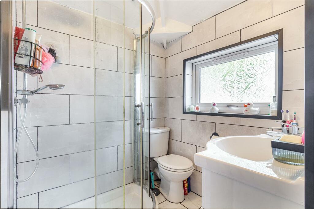 Bathroom-1.jpg