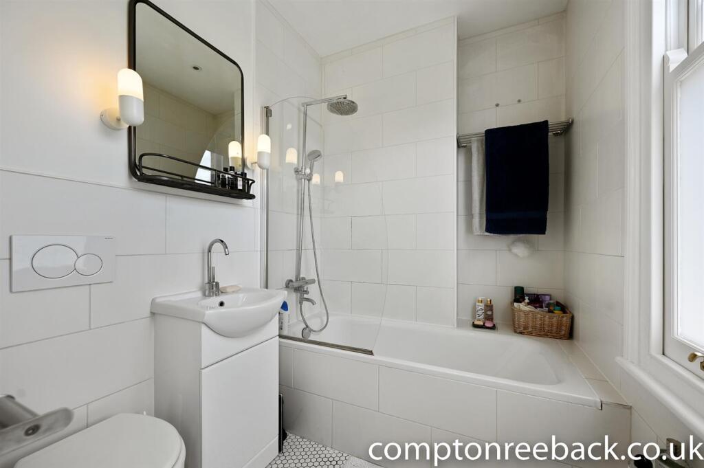 CR - 79a Castellain Road - Ensuite1 (1).jpg