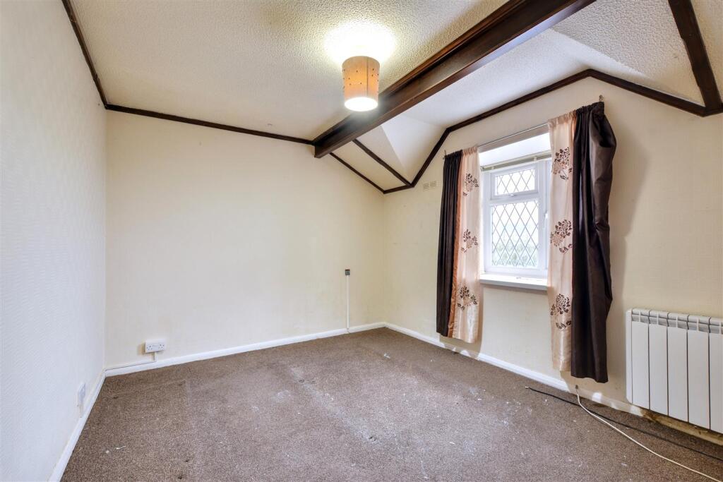 Bedroom One.jpeg