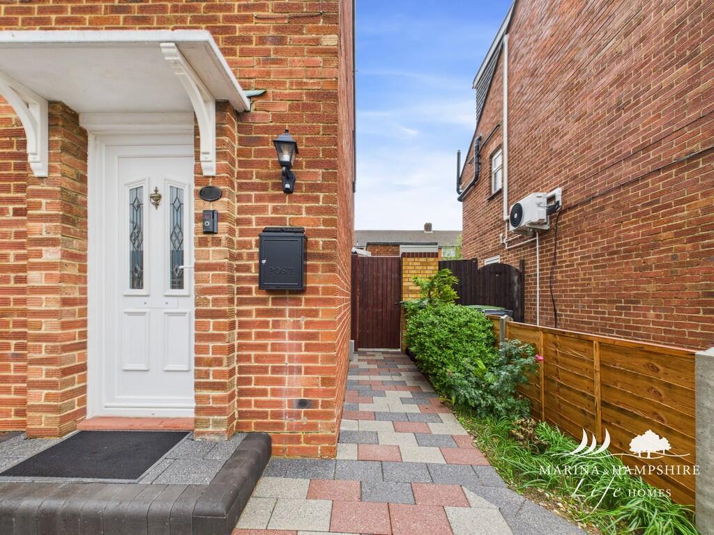 CAM03915G0-PR0020...