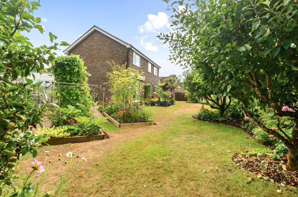 1329485-5-68820ad...