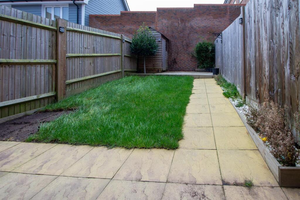 20 Funnell Drive - Garden-2.jpg