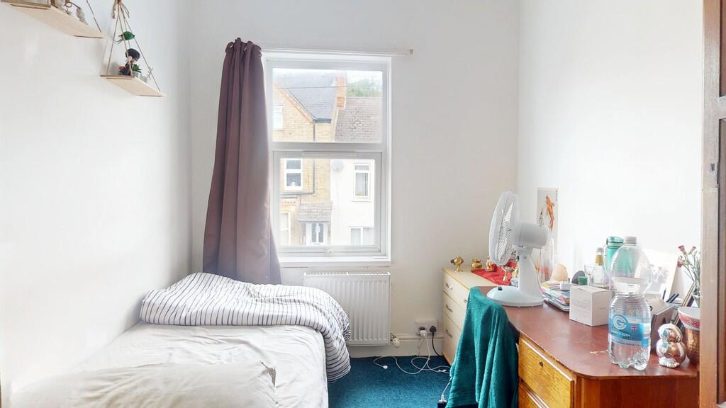 Bedroom 3 - Angle...