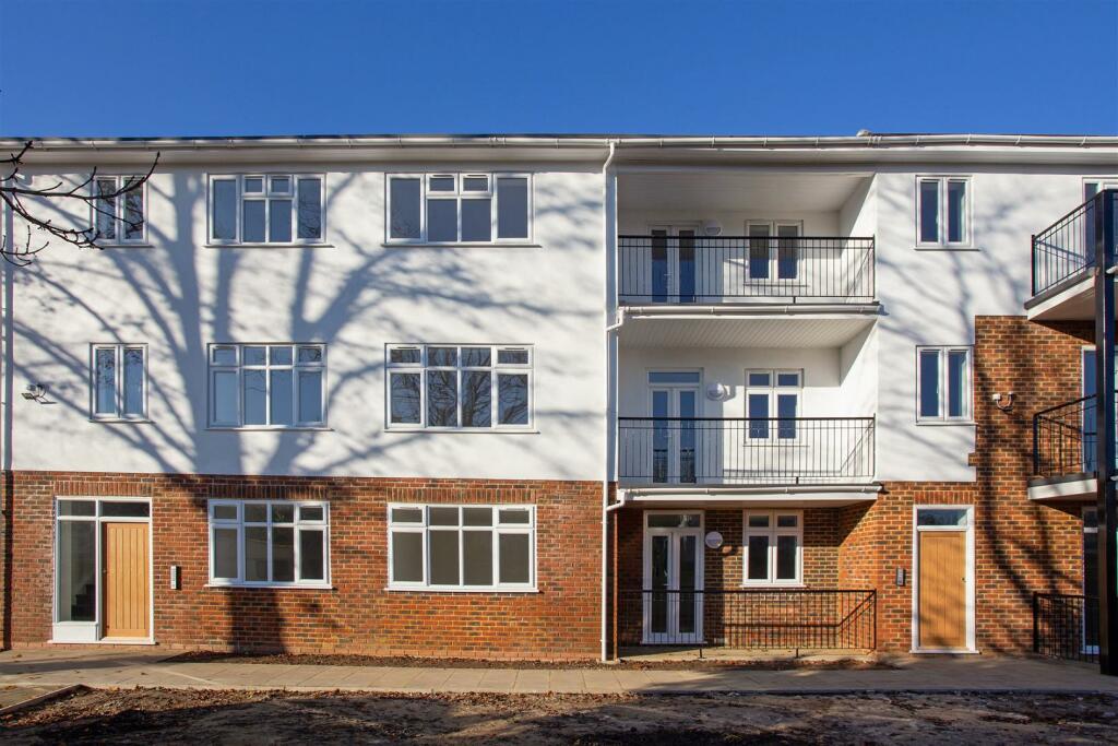 72 Brighton Road 310909  (4).jpg