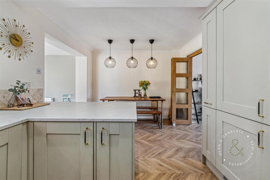 Cae Pant, Caerphilly, Hern Crabtree (30).jpg