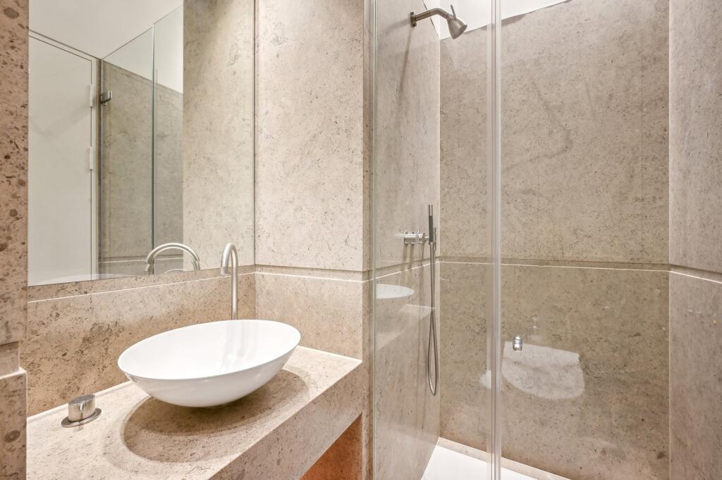En Suite Shower Room