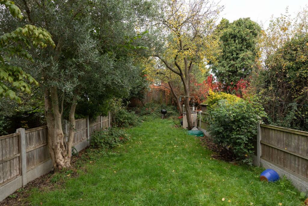 Winns Avenue, E17