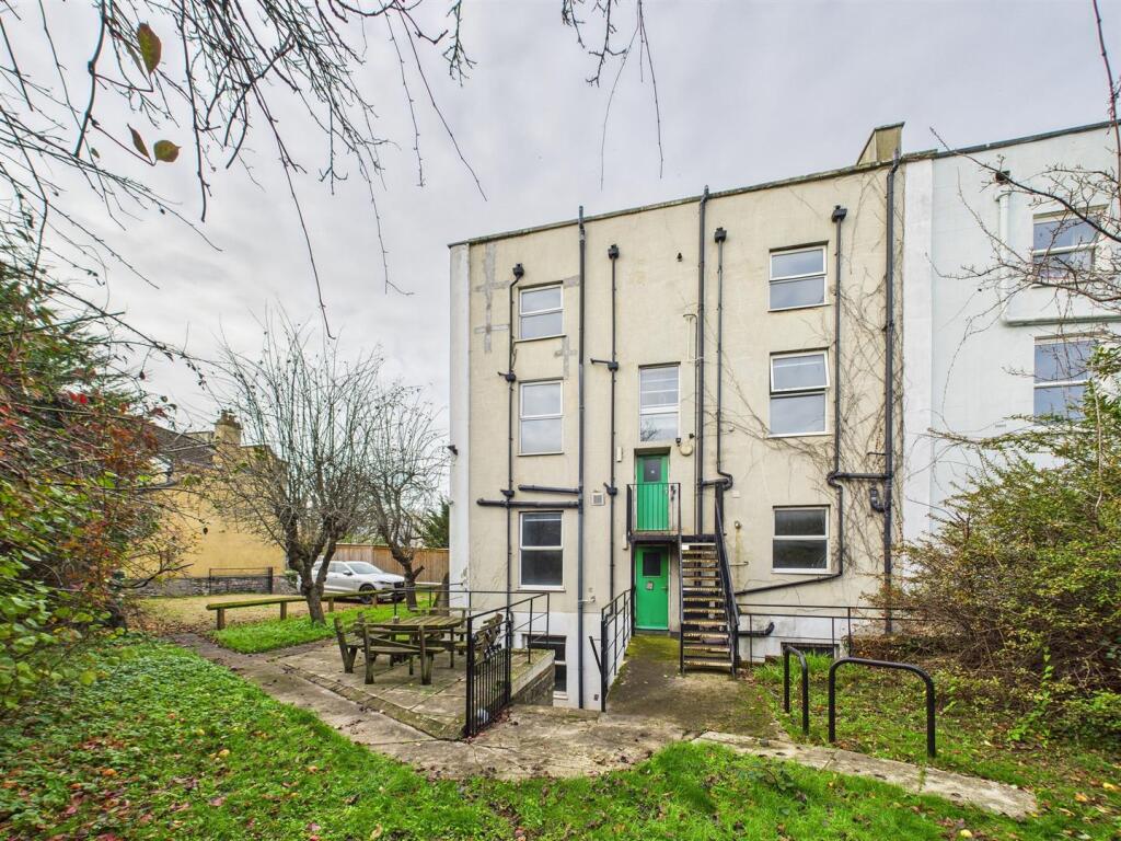 6 - Substantial Four Storey Building For Sale, Sou