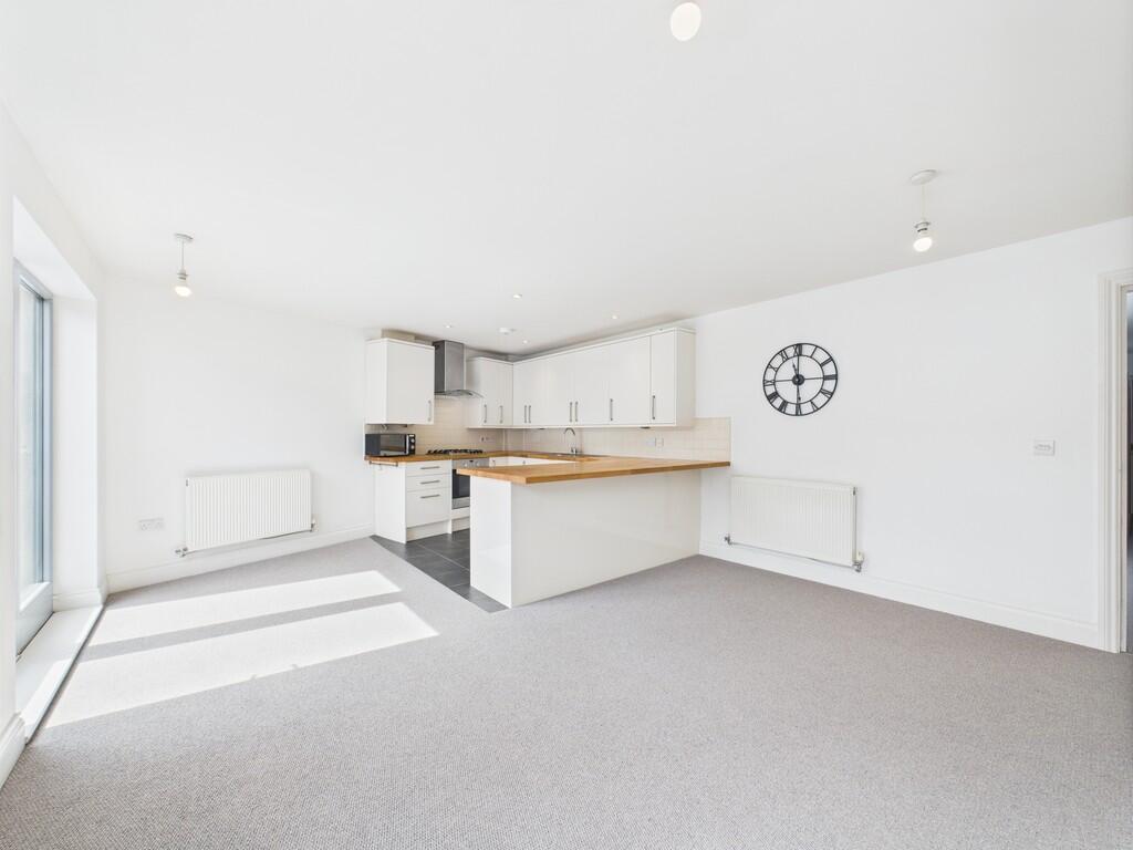Lounge / Kitchen
