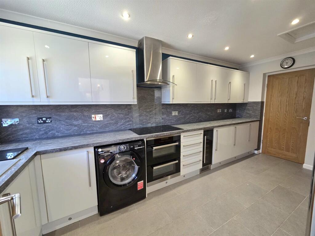 WhatsApp Image 2025-07-10 at 15.18.50 (8).jpeg