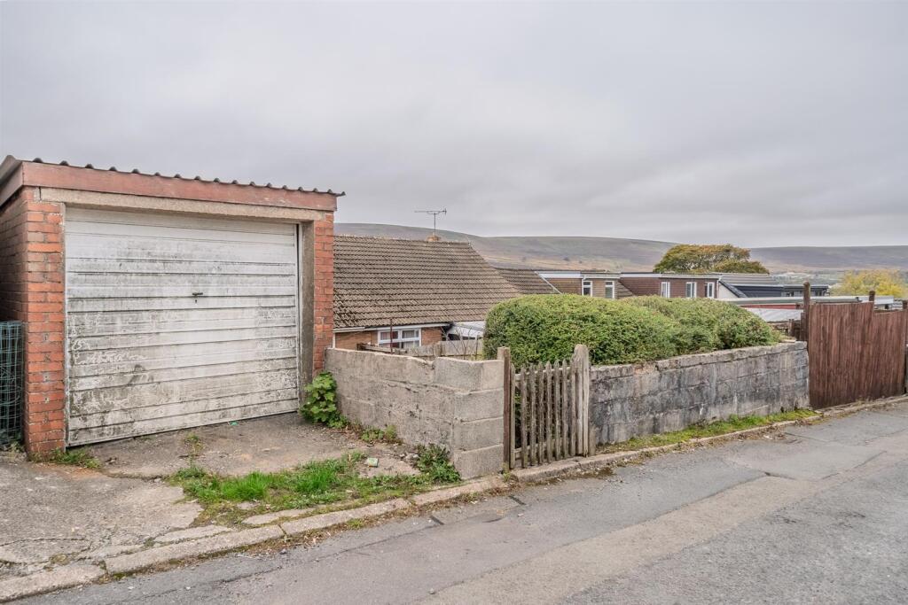 5 Llanover Road Estate-15.jpg