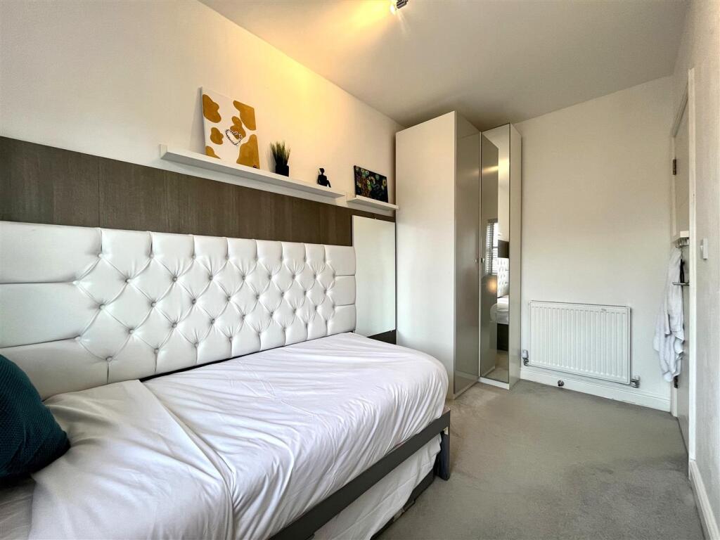 Bedroom 4 Aspect 2