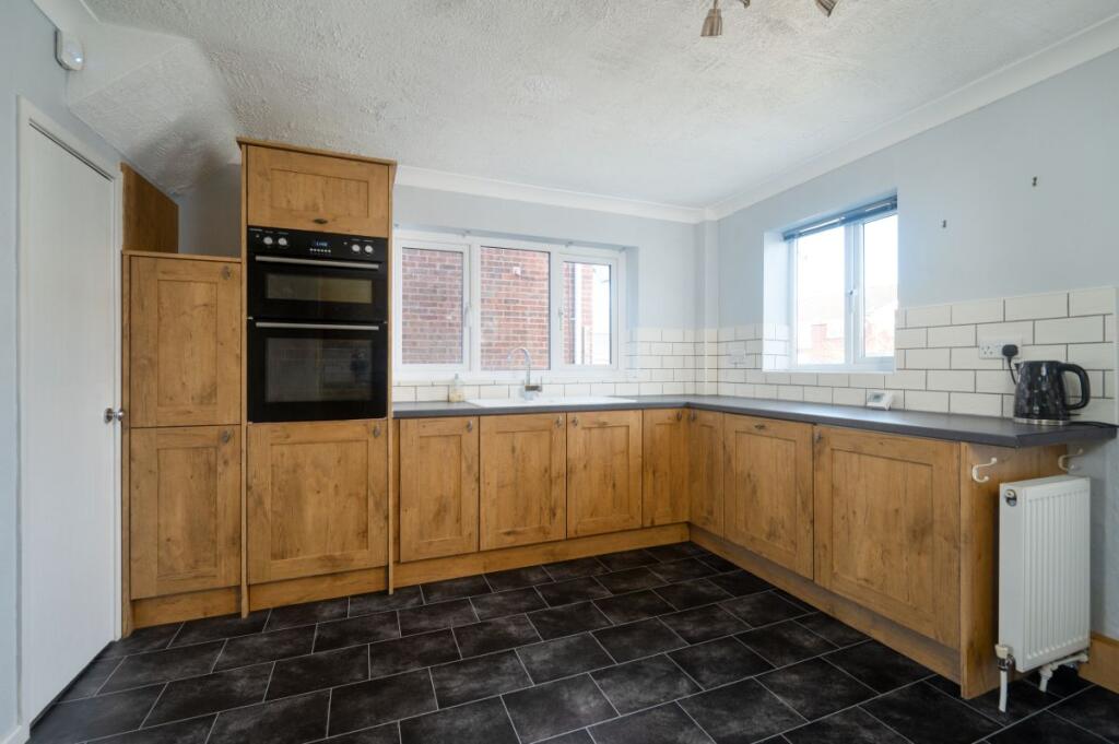 Moorside Vale, Drighlington BD11 1DW